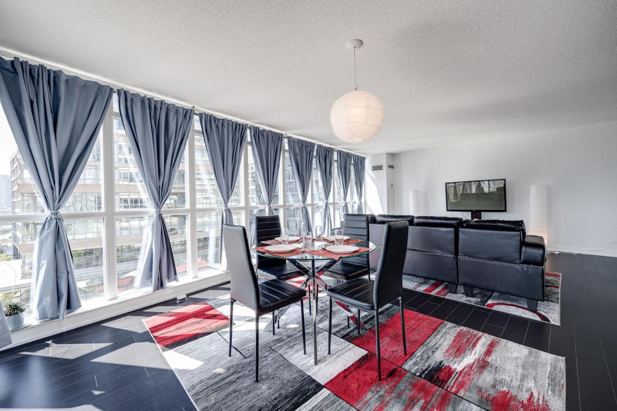 3Bdrm Lake View Condo In Toronto Exterior foto